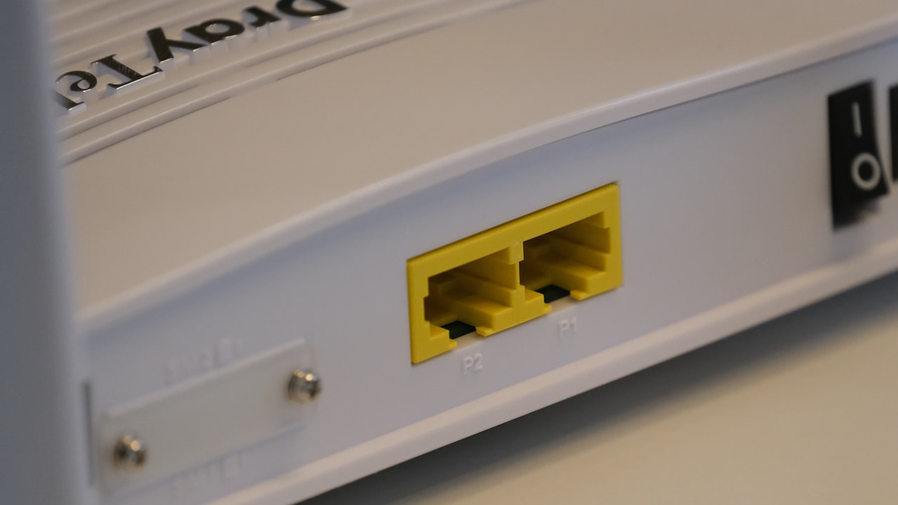 How to Select an 8-Port Gigabit Ethernet Switch? - A Complete Guide